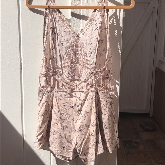 Romper - Picture 2 of 4